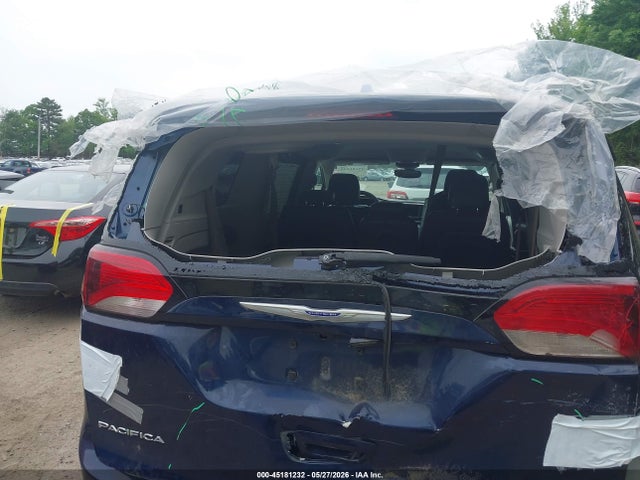 45181232 :رقم المزاد ، 2C4RC1BG0KR526040 vin ، 2019 Chrysler Pacifica Touring L مزاد بيع