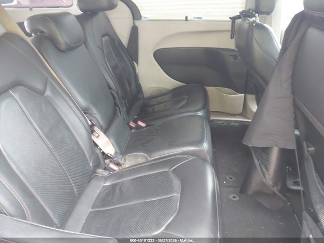 45181232 :رقم المزاد ، 2C4RC1BG0KR526040 vin ، 2019 Chrysler Pacifica Touring L مزاد بيع