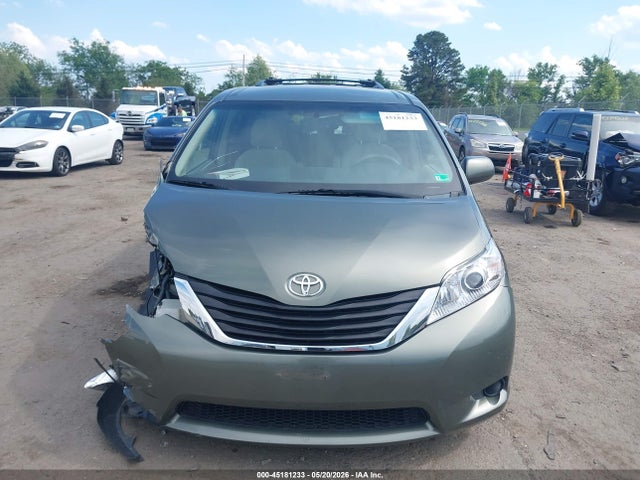 45181233 :رقم المزاد ، 5TDKK3DC3DS359161 vin ، 2013 Toyota Sienna Le V6 8 Passenger مزاد بيع