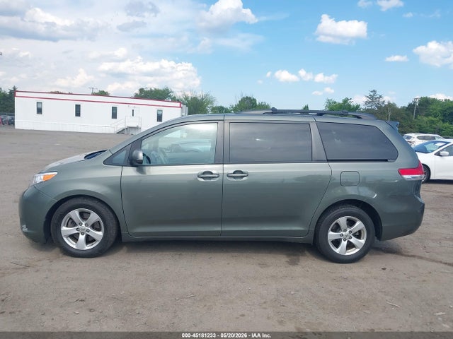45181233 :رقم المزاد ، 5TDKK3DC3DS359161 vin ، 2013 Toyota Sienna Le V6 8 Passenger مزاد بيع