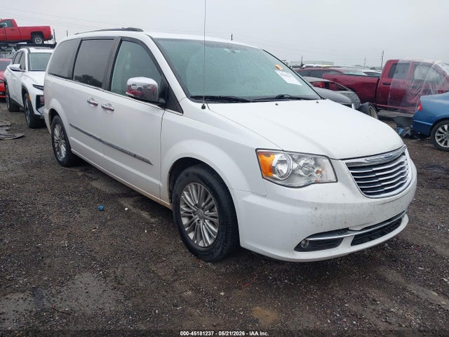 45181237 :رقم المزاد ، 2C4RC1CG4GR132840 vin ، 2016 Chrysler Town & Country Touring-l Anniversary Edition مزاد بيع