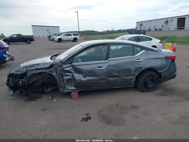1N4BL4BV8NN417625 Nissan Altima S Fwd