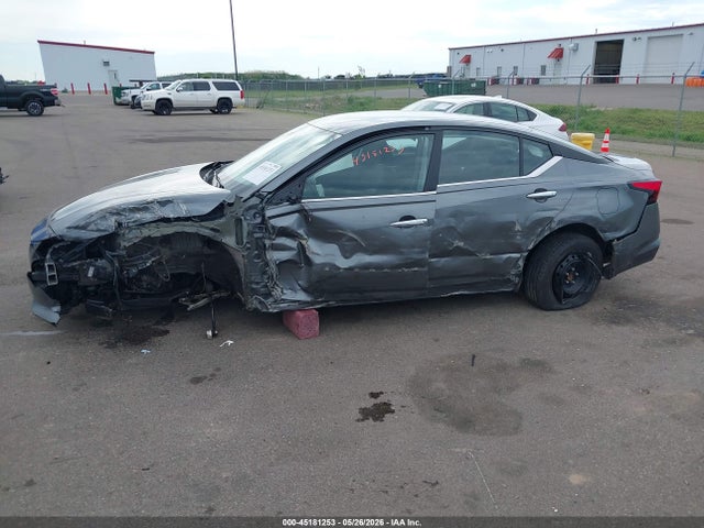 1N4BL4BV8NN417625 Nissan Altima S Fwd