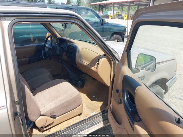 45181255 :رقم المزاد ، 1FTCR14A8TPA63483 vin ، 1996 Ford Ranger Super Cab مزاد بيع