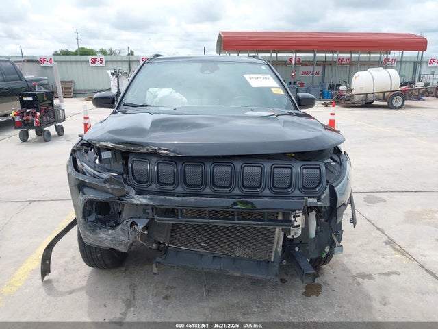 3C4NJCBB1NT178030 Jeep Compass Altitude Fwd