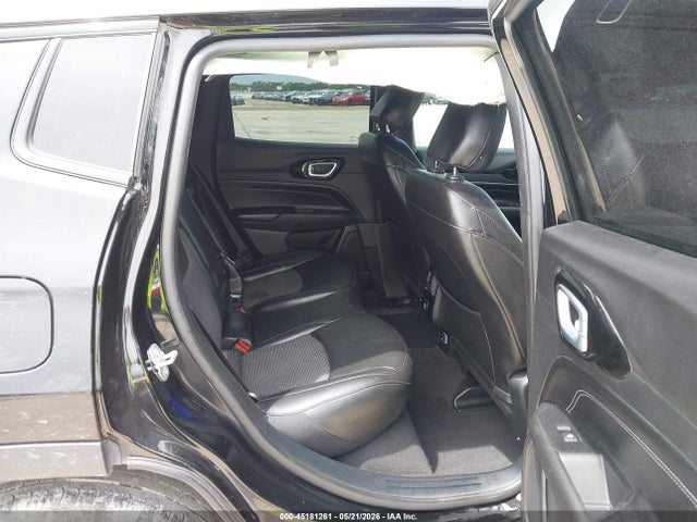 3C4NJCBB1NT178030 Jeep Compass Altitude Fwd