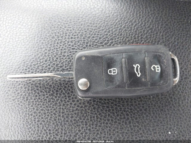 Продажа на аукционе авто 2014 Volkswagen Jetta 1.8t Se, vin: 3VWD17AJ0EM273388, номер лота: 45181296