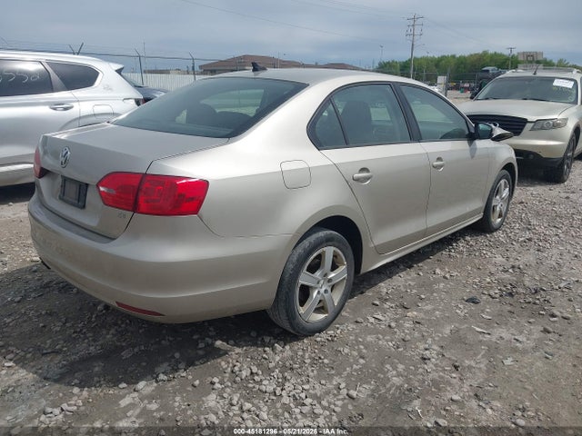 Продажа на аукционе авто 2014 Volkswagen Jetta 1.8t Se, vin: 3VWD17AJ0EM273388, номер лота: 45181296