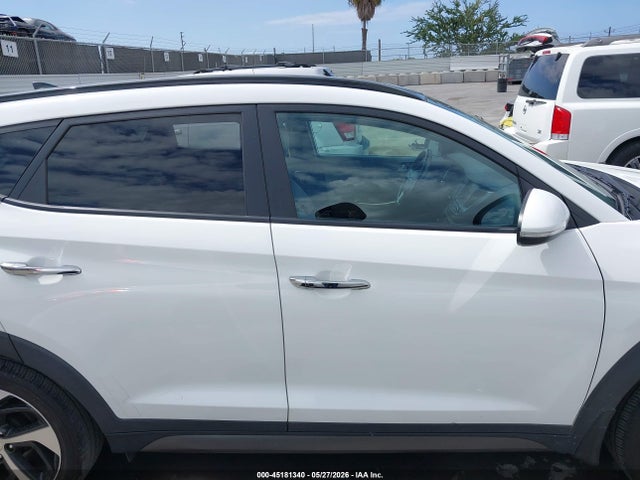 2016 Hyundai Tucson Limited მანქანა იყიდება აუქციონზე, vin: KM8J33A22GU265773, აუქციონის ნომერი: 45181340