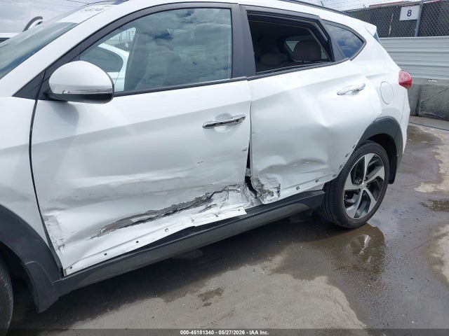 2016 Hyundai Tucson Limited მანქანა იყიდება აუქციონზე, vin: KM8J33A22GU265773, აუქციონის ნომერი: 45181340