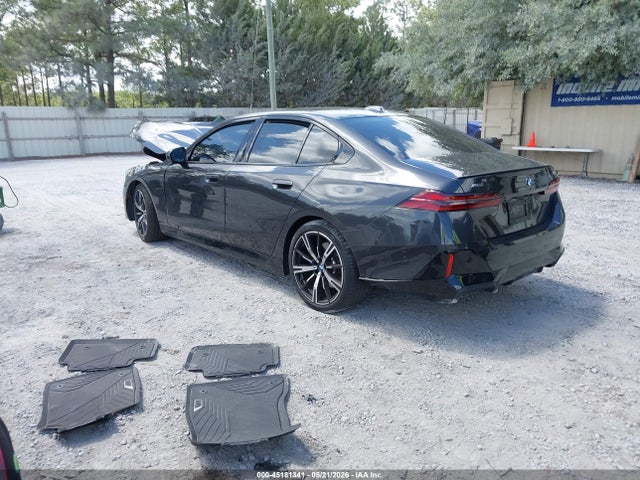 BMW 540i Xdrive 2024 WBA63FJ09RCR20124 Image 3