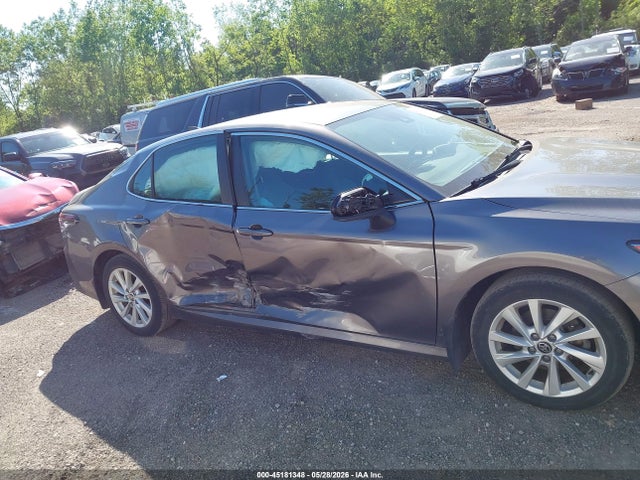 Продаж на аукціоні авто 2023 Toyota Camry Le, vin: 4T1C11AK9PU079389, номер лоту: 45181348