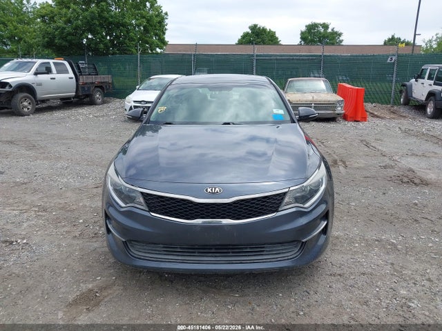 Продаж на аукціоні авто 2017 Kia Optima Lx, vin: 5XXGT4L31HG136358, номер лоту: 45181406