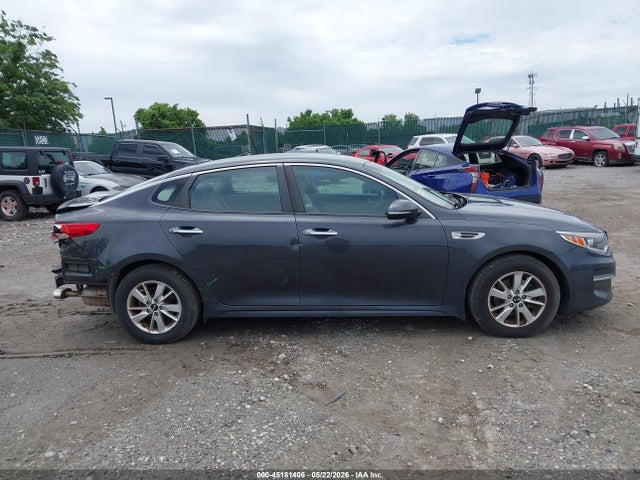 Продаж на аукціоні авто 2017 Kia Optima Lx, vin: 5XXGT4L31HG136358, номер лоту: 45181406