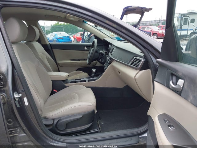 Продаж на аукціоні авто 2017 Kia Optima Lx, vin: 5XXGT4L31HG136358, номер лоту: 45181406