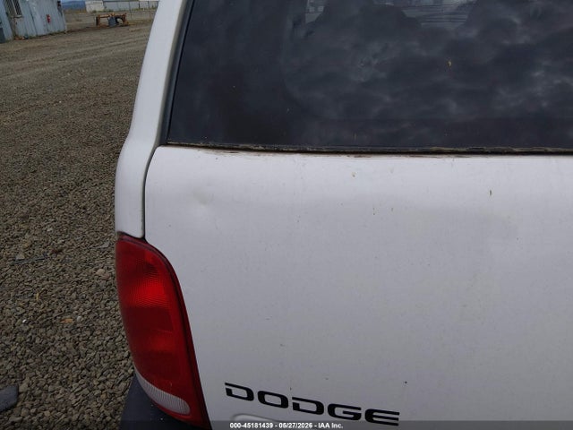 45181439 :رقم المزاد ، 1B4HS28N0YF134361 vin ، 2000 Dodge Durango مزاد بيع