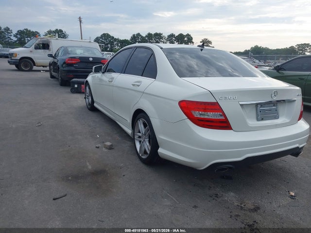 2012 Mercedes-benz C 300 Sport 4matic მანქანა იყიდება აუქციონზე, vin: WDDGF8BB3CA727227, აუქციონის ნომერი: 45181563