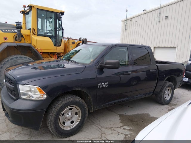 Продаж на аукціоні авто 2018 Ram 1500 Tradesman  4x4 5'7 Box, vin: 1C6RR7KG1JS315869, номер лоту: 45181564