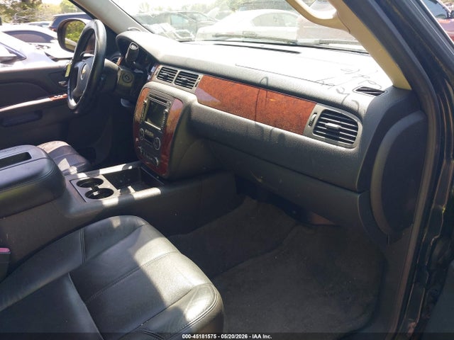 Aukcja sprzedaży 2011 Chevrolet Suburban 1500 Lt1, vin: 1GNSKJE30BR364677, numer aukcji: 45181575