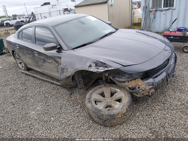 2016 2C3CDXHG8GH357254 zdjęcie główne