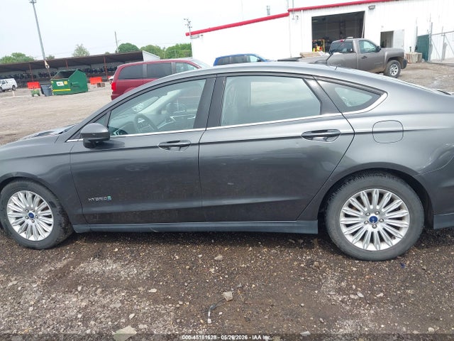 Продажа на аукционе авто 2015 Ford Fusion Hybrid S, vin: 3FA6P0UU4FR122961, номер лота: 45181628