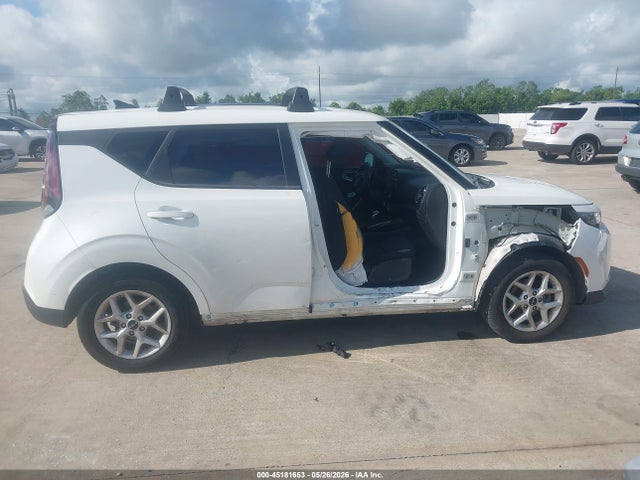 KIA SOUL S 2023 KNDJ23AU3P7850675 Image 13