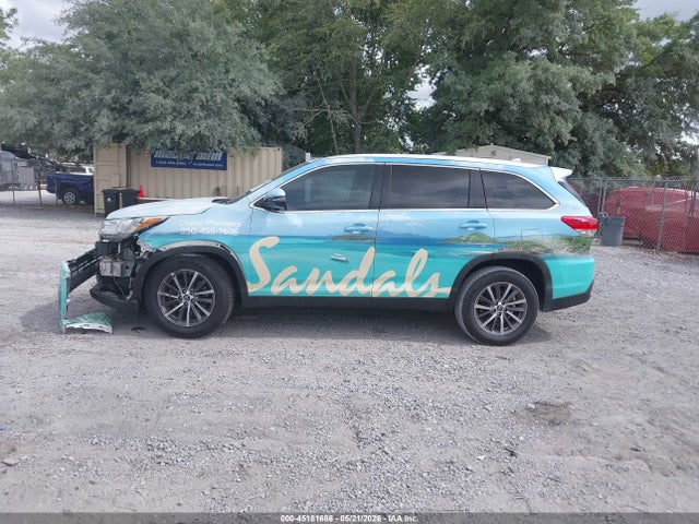 Продажа на аукционе авто 2019 Toyota Highlander Xle, vin: 5TDKZRFH5KS559978, номер лота: 45181686