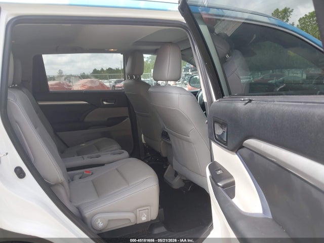 Продажа на аукционе авто 2019 Toyota Highlander Xle, vin: 5TDKZRFH5KS559978, номер лота: 45181686