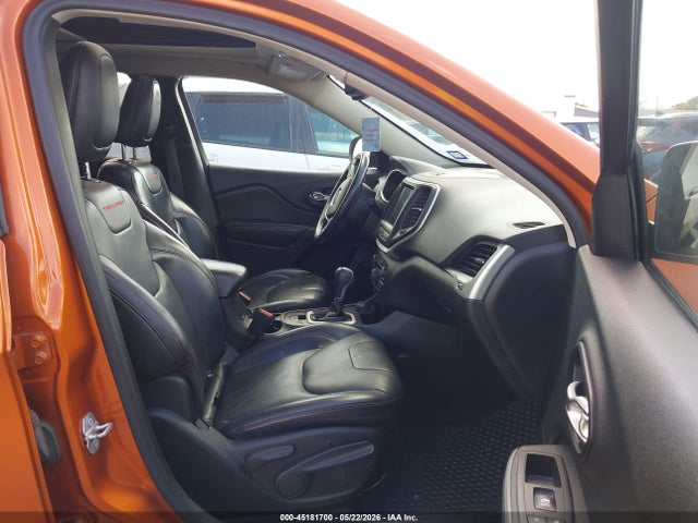 45181700 :رقم المزاد ، 1C4PJMBS2FW789534 vin ، 2015 Jeep Cherokee Trailhawk مزاد بيع