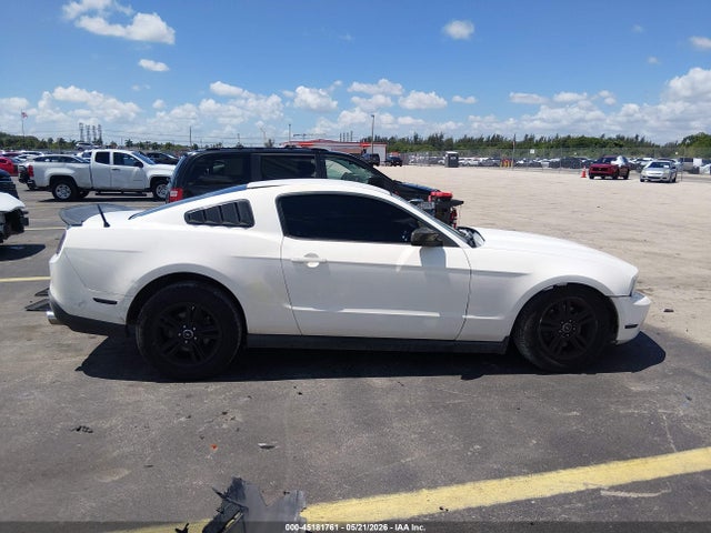 45181761 :رقم المزاد ، 1ZVBP8AMXC5244652 vin ، 2012 Ford Mustang V6 مزاد بيع
