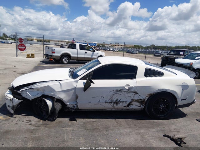 45181761 :رقم المزاد ، 1ZVBP8AMXC5244652 vin ، 2012 Ford Mustang V6 مزاد بيع