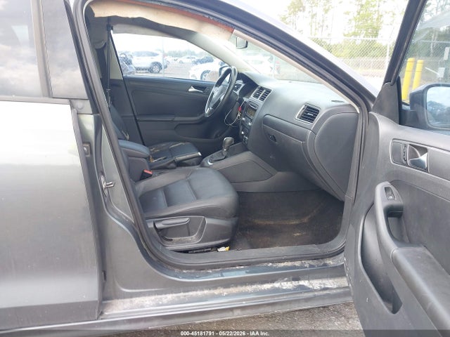 45181791 :رقم المزاد ، 3VWDX7AJ3BM367078 vin ، 2011 Volkswagen Jetta 2.5l Se مزاد بيع