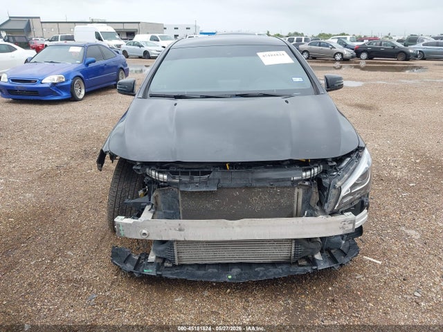 45181824 :رقم المزاد ، WDDSJ4EB3JN587425 vin ، 2018 Mercedes-benz Cla 250 مزاد بيع
