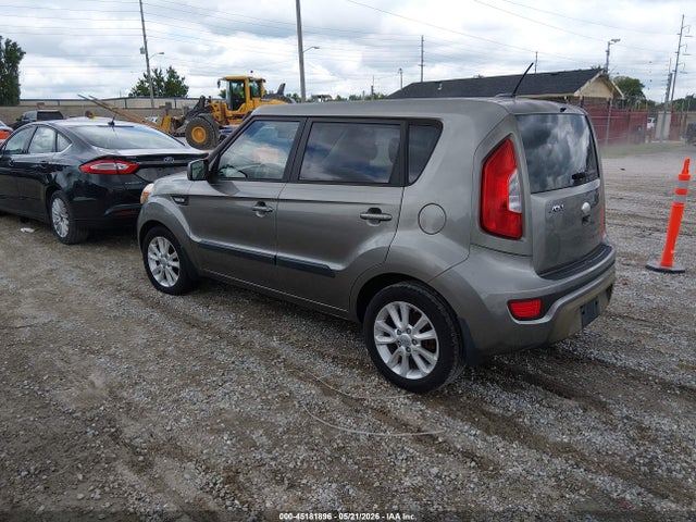 45181896 :رقم المزاد ، KNDJT2A55D7619059 vin ، 2013 Kia Soul مزاد بيع