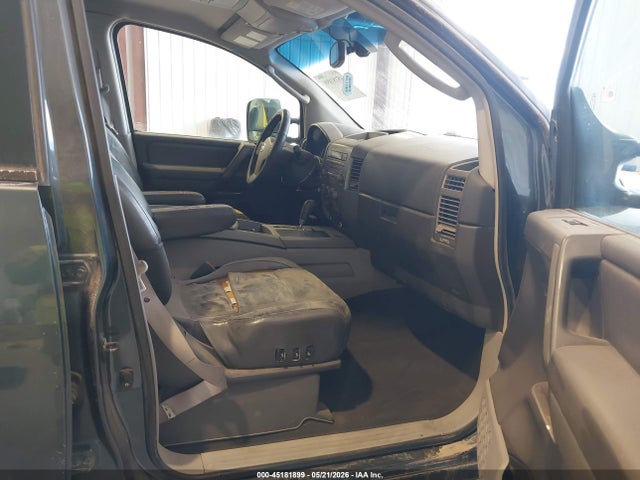 45181899 :رقم المزاد ، 1N6AA07B34N557838 vin ، 2004 Nissan Titan Le مزاد بيع
