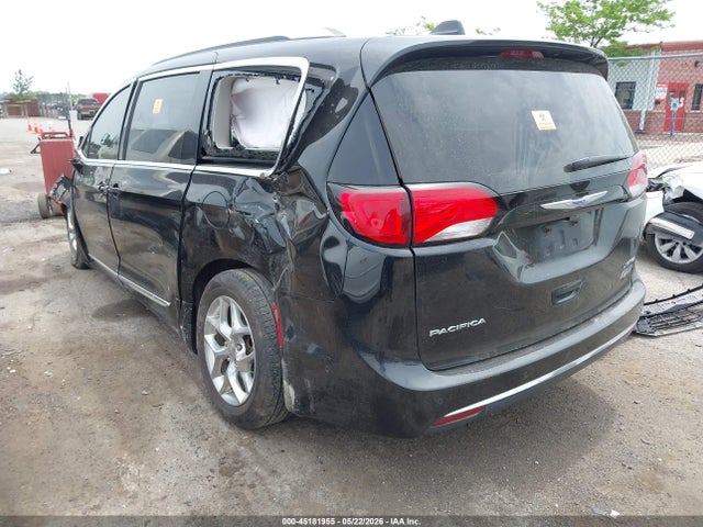 45181955 :رقم المزاد ، 2C4RC1GG0JR226179 vin ، 2018 Chrysler Pacifica Limited مزاد بيع