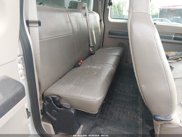 45181956 :رقم المزاد ، 1FTNX20548EB66674 vin ، 2008 Ford F-250 Lariat/xl/xlt مزاد بيع