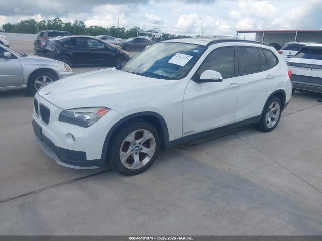 BMW X1 Sdrive28i 2015 WBAVM1C58FV315919 Image 2