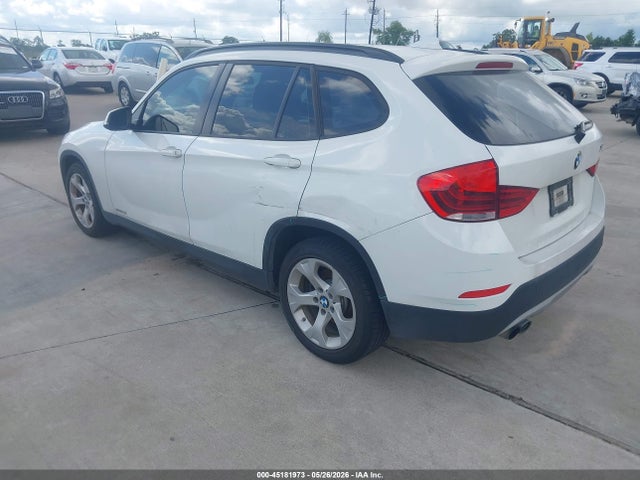 BMW X1 Sdrive28i 2015 WBAVM1C58FV315919 Image 3
