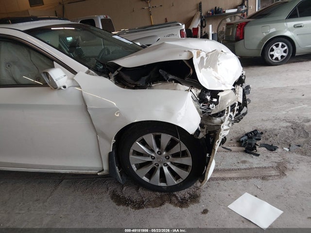2015 Honda Accord Ex-l მანქანა იყიდება აუქციონზე, vin: 1HGCR2F85FA179796, აუქციონის ნომერი: 45181986