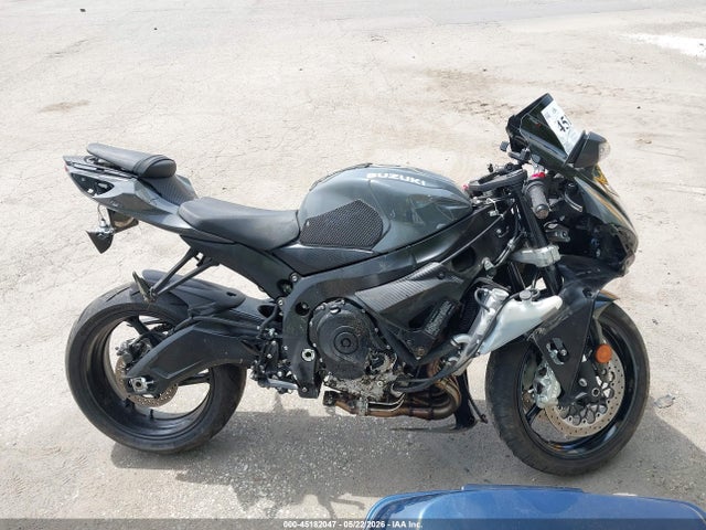 Suzuki GSX-R600 2025 JS1GN7FA7S7101372 Image 12