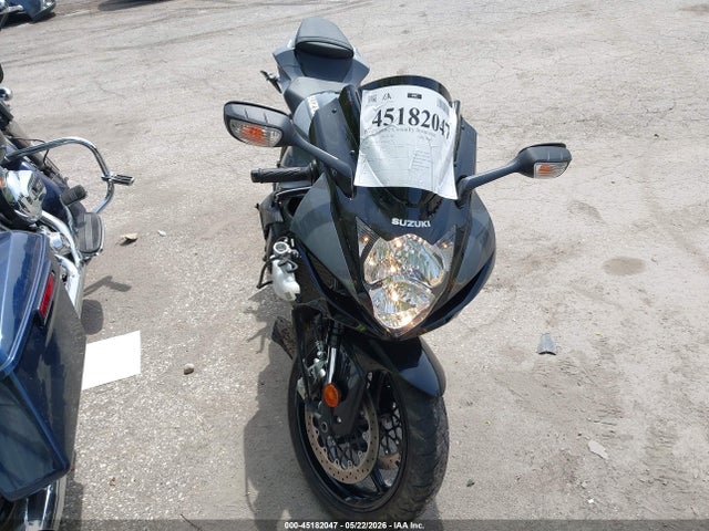 Suzuki GSX-R600 2025 JS1GN7FA7S7101372 Image 5