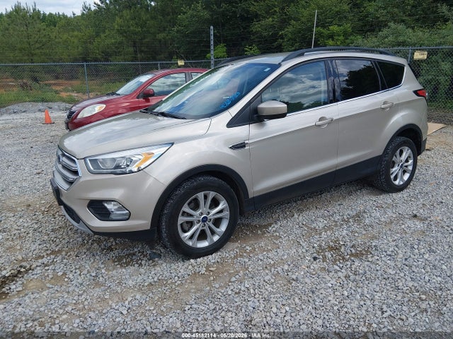 Продажа на аукционе авто 2017 Ford Escape Se, vin: 1FMCU0GD0HUD04620, номер лота: 45182114