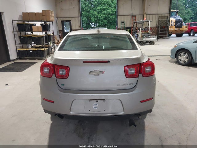 Продажа на аукционе авто 2015 Chevrolet Malibu 1lz, vin: 1G11F5SL6FF252874, номер лота: 45182140