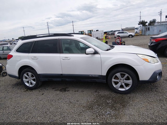 Subaru Outback 2.5i Premium 2014 4S4BRBCC3E3202185 Image 14