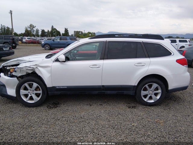 Subaru Outback 2.5i Premium 2014 4S4BRBCC3E3202185 Image 15