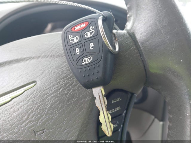 45182163 :رقم المزاد ، 2C8GP64L85R156042 vin ، 2005 Chrysler Town & Country Limited مزاد بيع