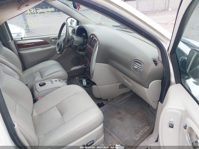 45182163 :رقم المزاد ، 2C8GP64L85R156042 vin ، 2005 Chrysler Town & Country Limited مزاد بيع