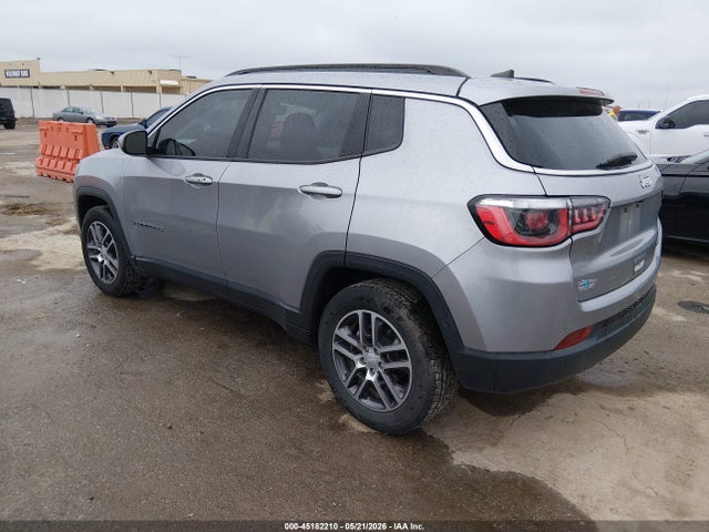 3C4NJCBB9JT108625 Jeep Compass Latitude Fwd