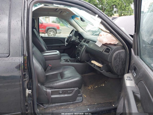Продажа на аукционе авто 2012 Chevrolet Suburban 1500 Lt, vin: 1GNSKJE74CR320797, номер лота: 45182213